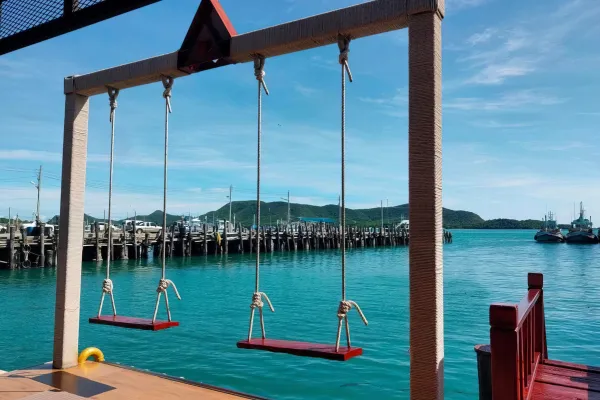 Baan-on-sea-cover-photo