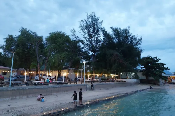 Phusing-On-Sea-Samaesarn-(02)