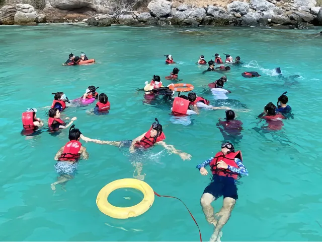 Samaesarn-Snorkeling-Group-Tour-Gallery (2)