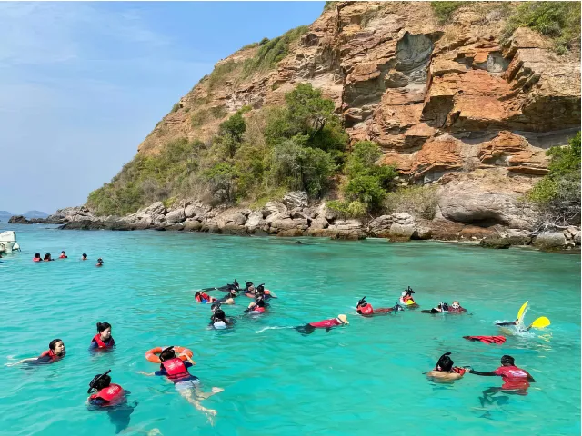 Samaesarn-Snorkeling-Group-Tour-Gallery (3)