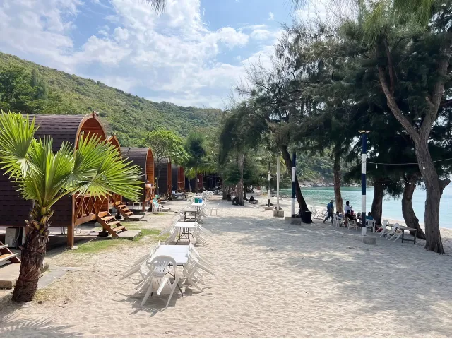 Baan-Namsai-Beach (3