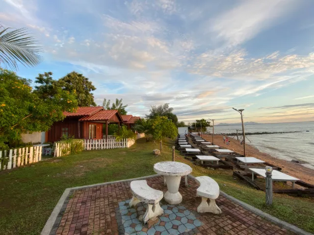 jao-samut-samaesarn-seaside-blog