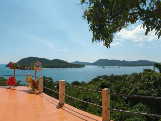 วิหารหลวงพ่อดำ-blog-ที่เที่ยวแสมสาร-3