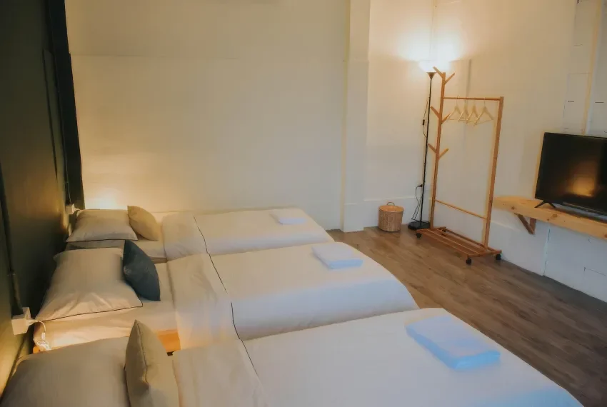 accommodation-in-samaesarn-cover-front-page